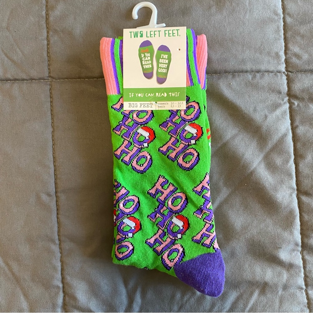 Two Left Feet Santa If You Can Read This Funny Adult Unisex Crew Socks Christmas